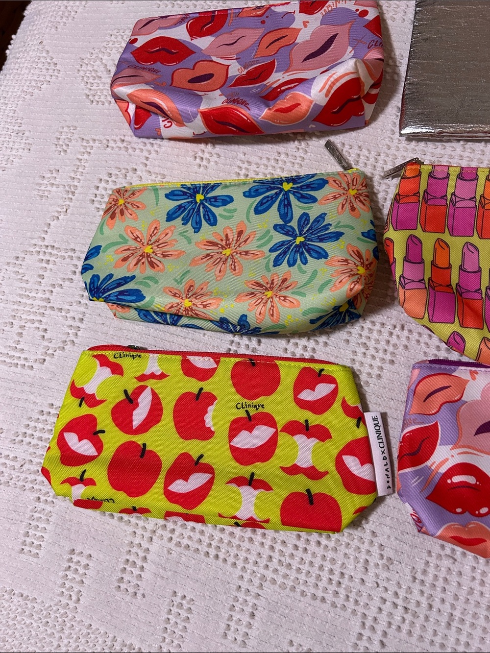 Clinique Assorted Lipstick & Lip Print Cosmetic Pouch Set - Bright Multicolor - Picture 3 of 5